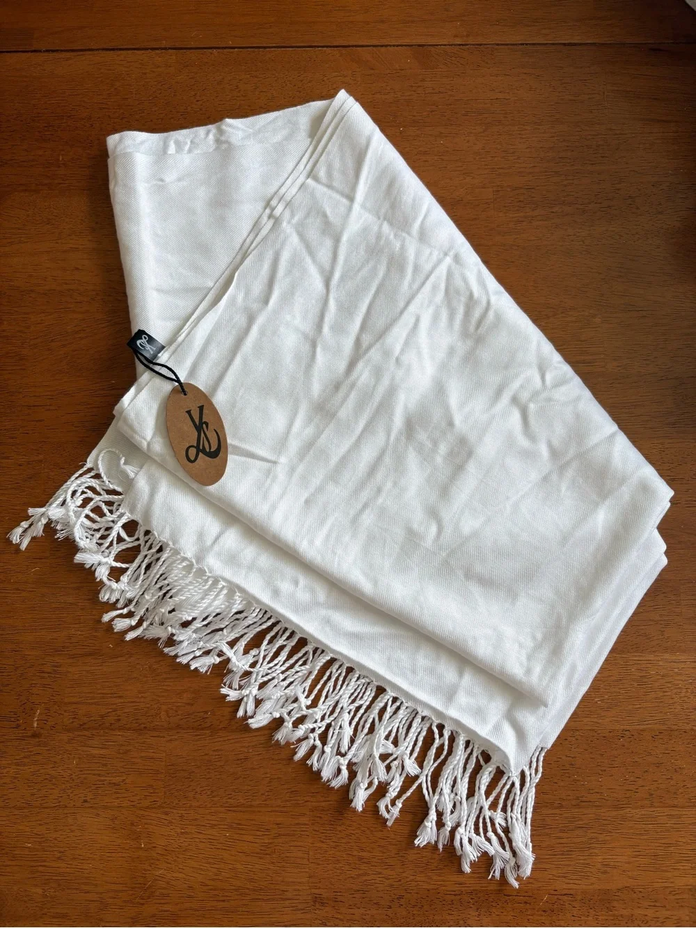 Womens White Lightweight Scarf
